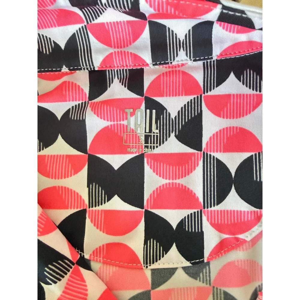 Tail Activewear Camari Short Sleeve Golf Top Pink Rendezvous Geometric 1/4 Zip - Picture 7 of 7
